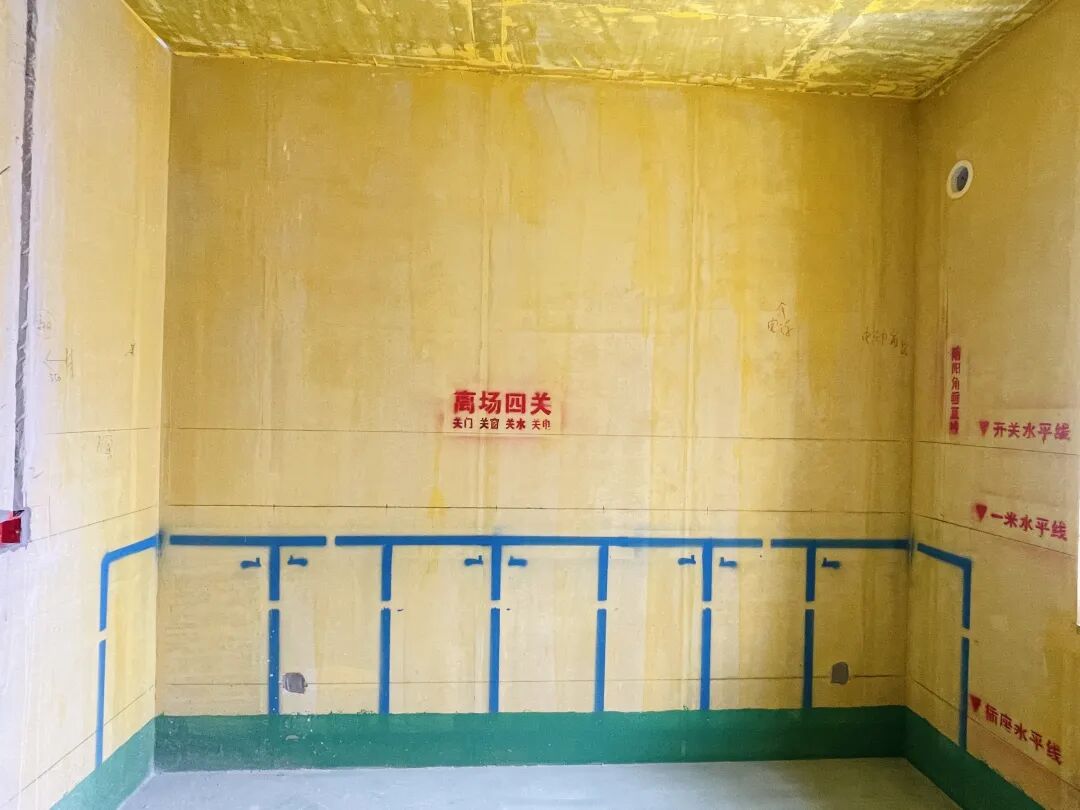 豪门国际工地突击巡检:拒绝“表面功夫”,毫米级误差把控,品质交付我们是认真的! 豪门国际工地突击巡检:拒绝“表面功夫”,毫米级误差把控,品质交付我们是认真的!