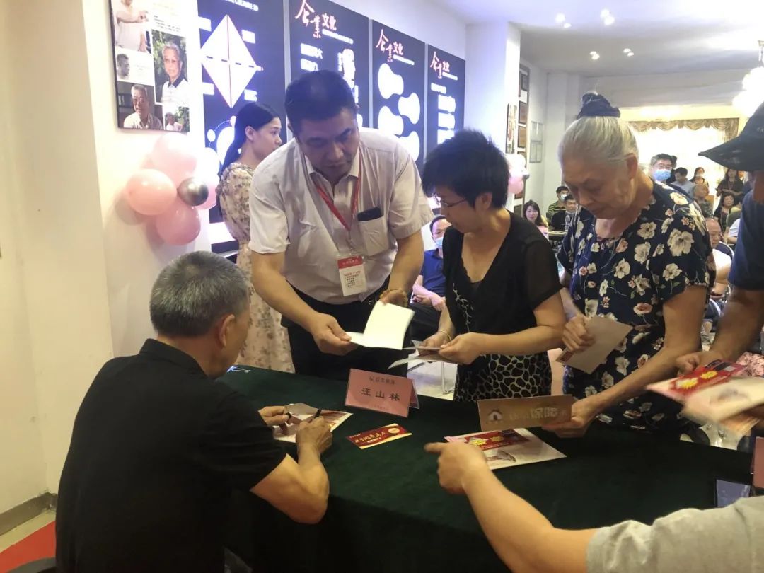 23周年 | 豪门国际店庆“总裁签售会”圆满结束